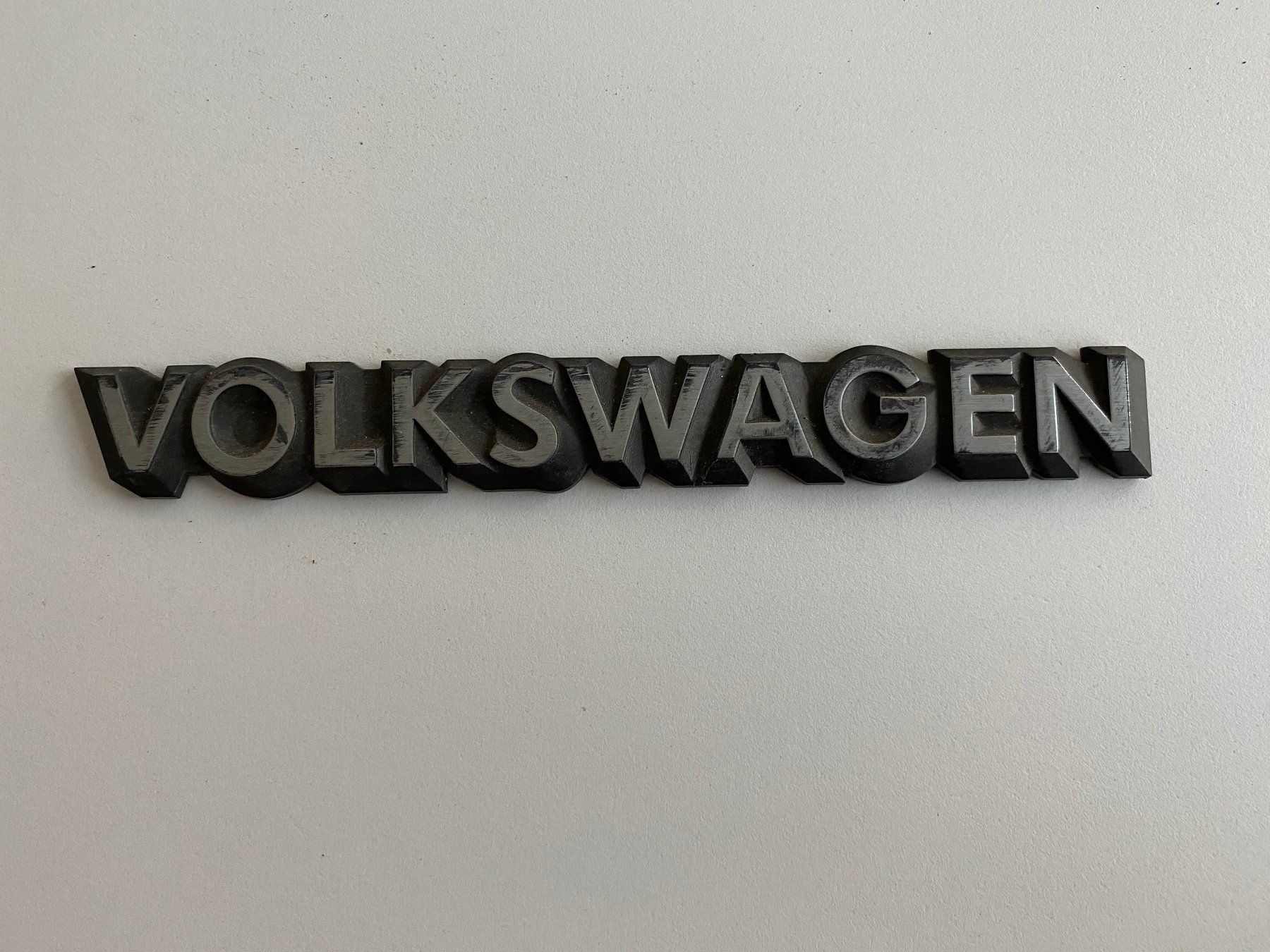 VW Alle Autoersatzteile: VW Volkswagen Emblem – Gebraucht aus Alpnachstad von Rucksack10