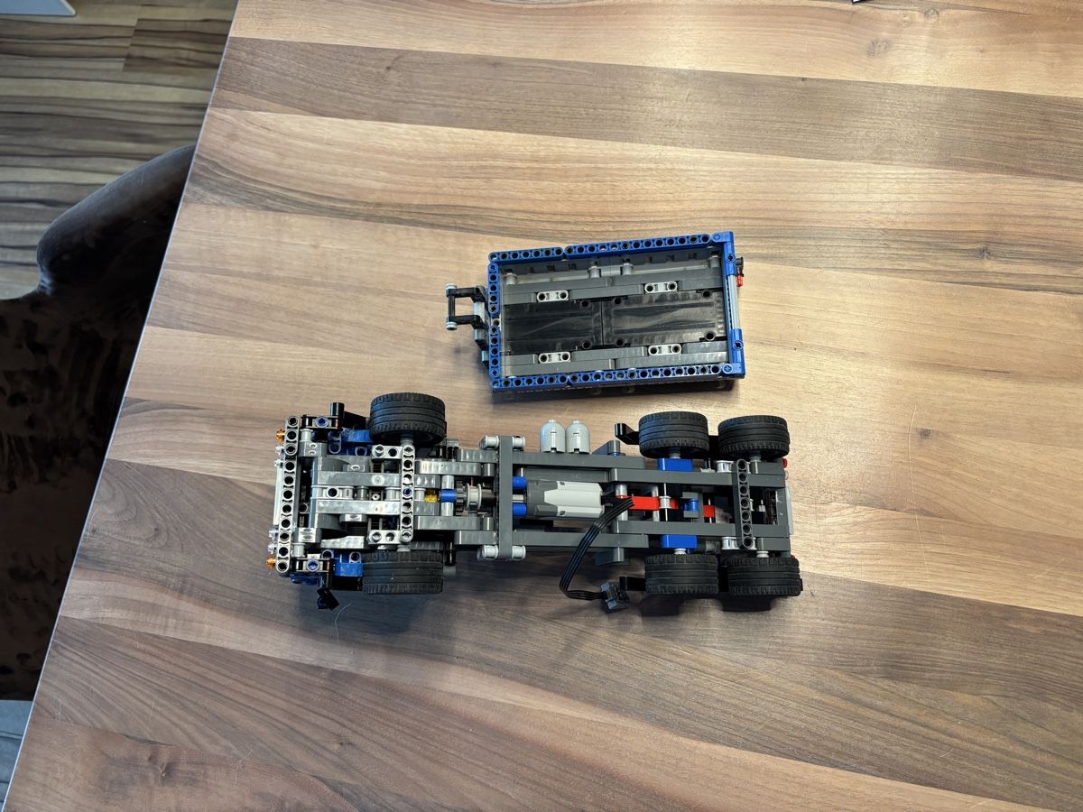 Lego Kit di costruzioni: LEGO Technic Set 8052 Kipplaster – Usato da Fällanden venduto da mrktplace. 4