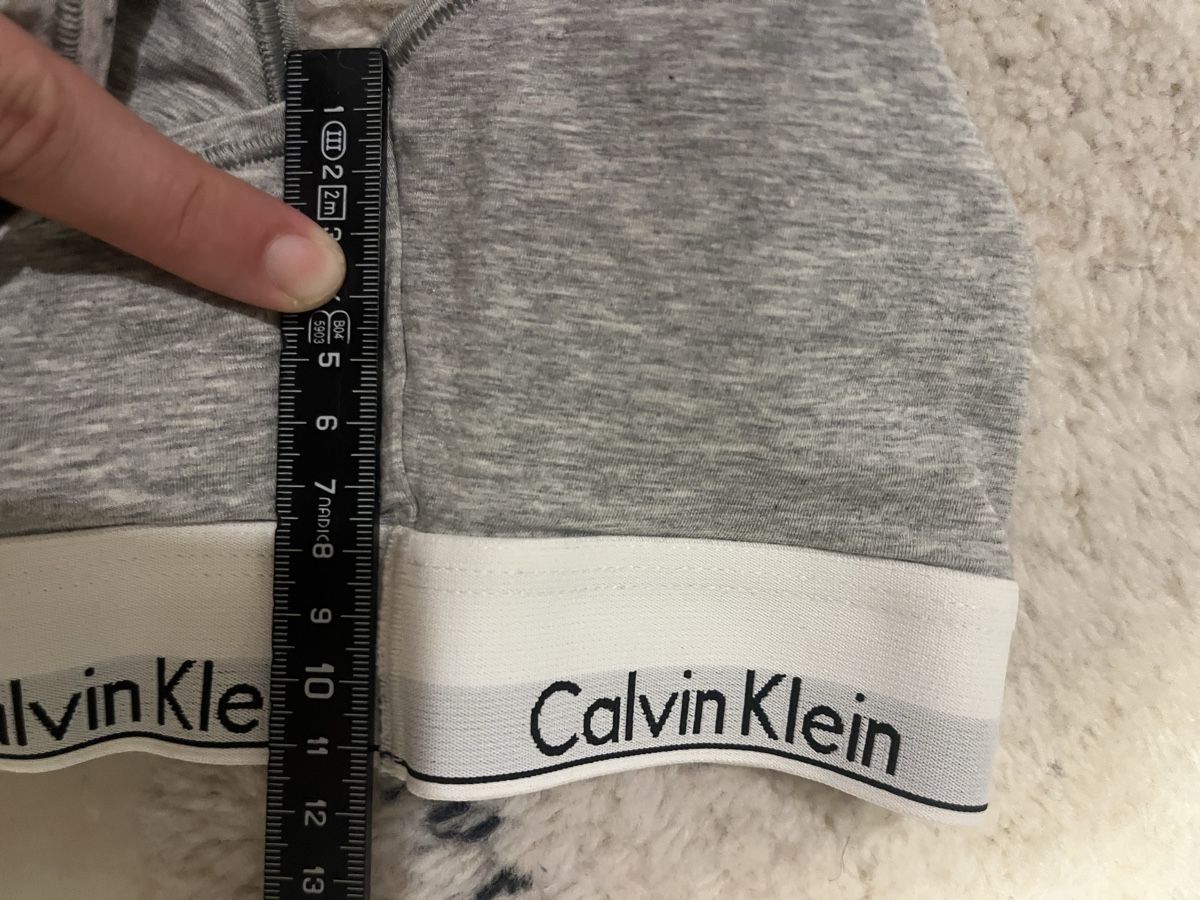 Calvin Klein Altra biancheria intima: Calvin Klein Bustier grau L Top Zustand – Nuovo (secondo la descrizione) da Kerzers venduto da del13 5