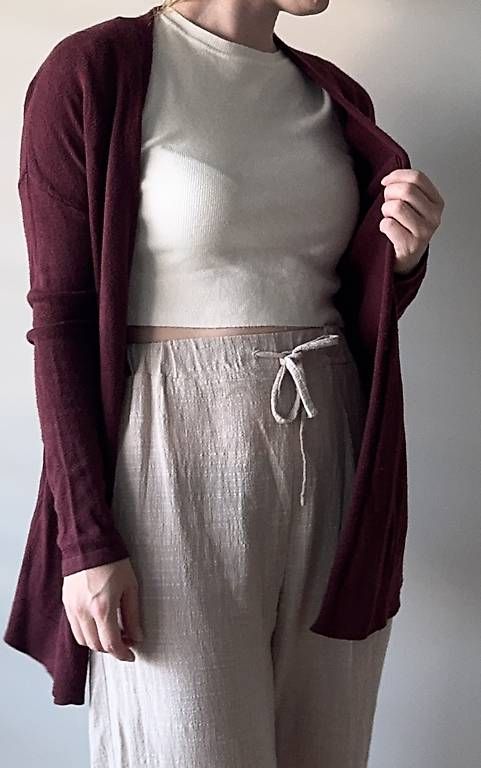 Jacken: Cardigan dunkelrot Gr 36 – Gebraucht aus Basel von R__Mueller 2