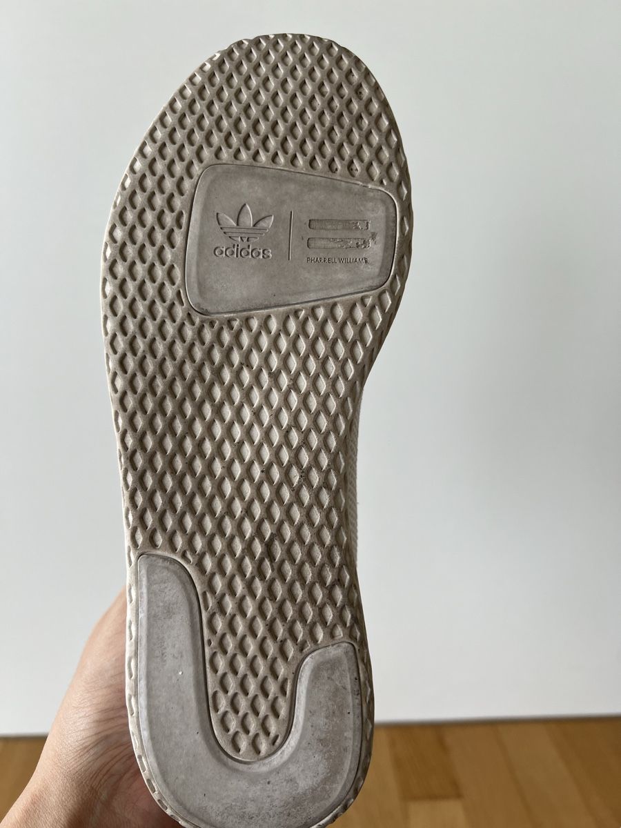 Adidas Scarpe da donna: adidas Pharrell Williams Sneaker – Usato da St.Gallen venduto da Shopaholic5 5