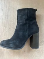 Dunkelblaue Wildleder Stiefeletten mit Blockabsatz