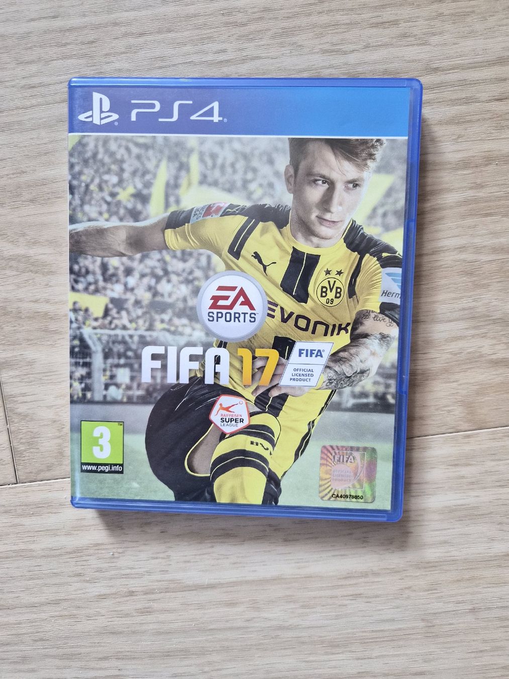 Sony Giochi: FIFA 17 PS4 - Jeu de Foot – Usato da La Joux FR venduto da car_ck96