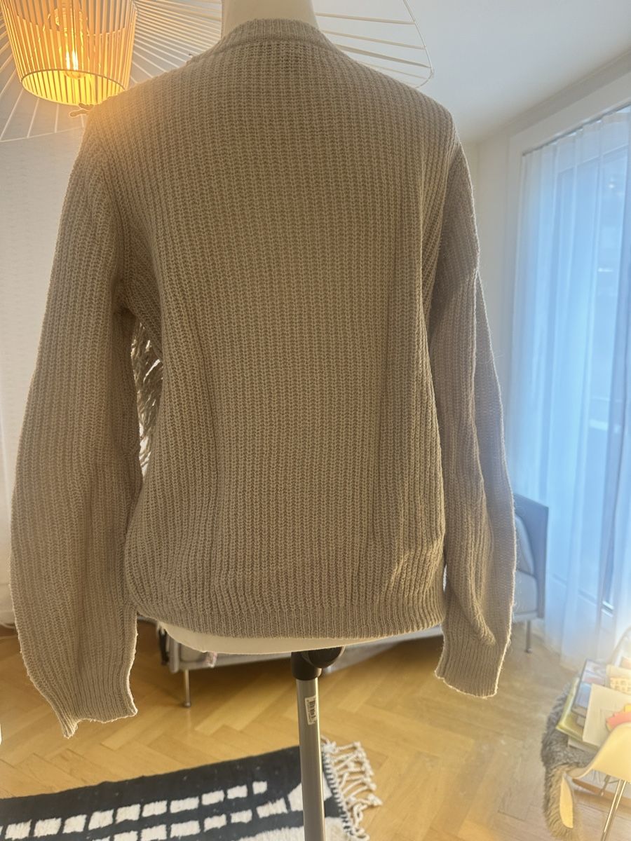 Banana Republic Maglioni & Felpe: Wollpullover grau von Banana Republik mit Fransen – Usato da Zürich venduto da Mona-L 3