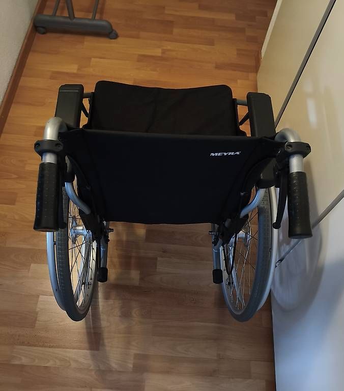 Sedie a rotelle: Rollstuhl – Usato da Wattwil venduto da Adnit23 1