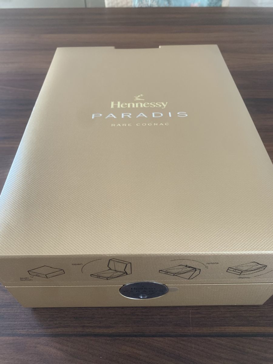 Hennessy Bevande alcoliche: Hennessy Paradis cognac Very Rare! – Nuovo e nell'imballaggio originale da OTELFINGEN venduto da Capoutche 1