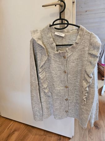 Wolljacke mit Volants