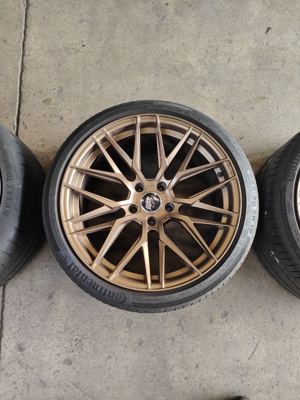 Pneumatici & Ruote complete: Komplett Räder 19 Zoll – Usato da brütten venduto da ford6600 3