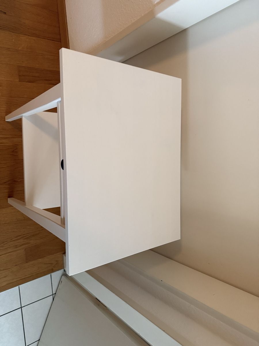Ikea Tavoli: Nachttischli / Abstelltisch in Weiss – Nuovo (secondo la descrizione) da Mettmenstetten venduto da xleaj 1