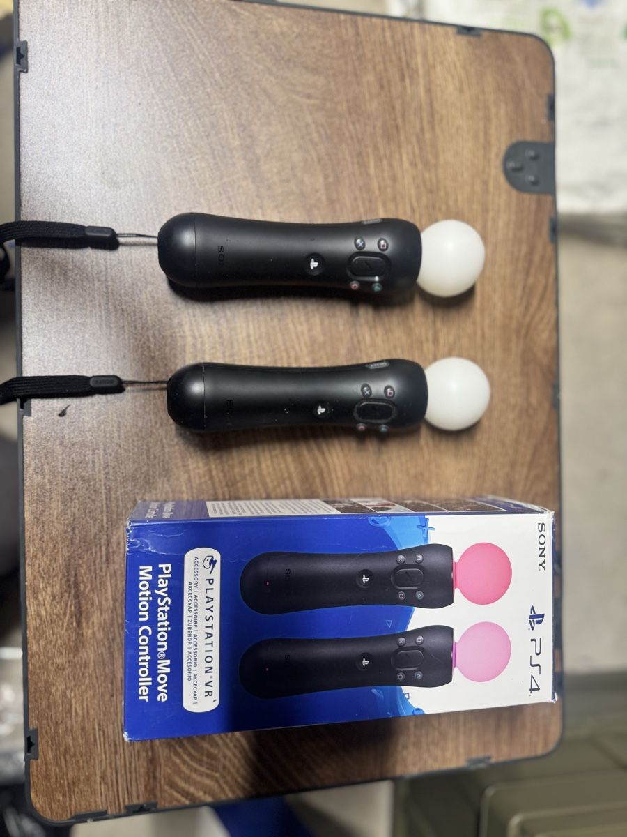 Jeux: PACK Casque VR / VR AIM CONTROLLER / MOVE MOTION VR  – D'occasion à Saicourt par ryangva 5