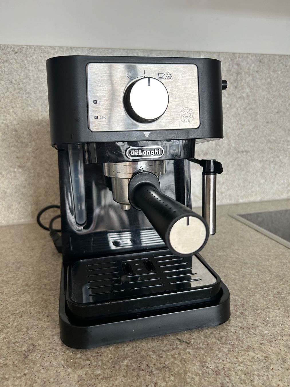 De'Longhi Macchine per caffè & Macchine per espresso: Delonghi Siebträgermaschiene - Stilosa – Usato da Zürich venduto da ann_8b5x
