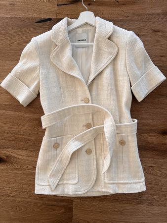 Sandro Blazer kurzarm weiss mit Gürtel Grösse 34