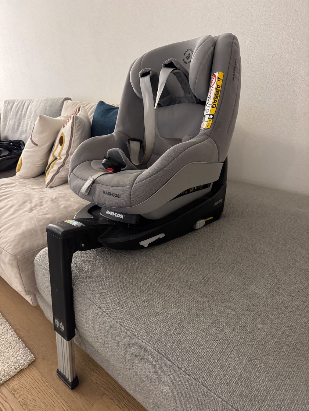 Maxi-Cosi Seggiolini per auto: Maxi Cosi Pearl Pro 2 i-size with ISOFIX – Usato da Zürich venduto da van_k8pp 4