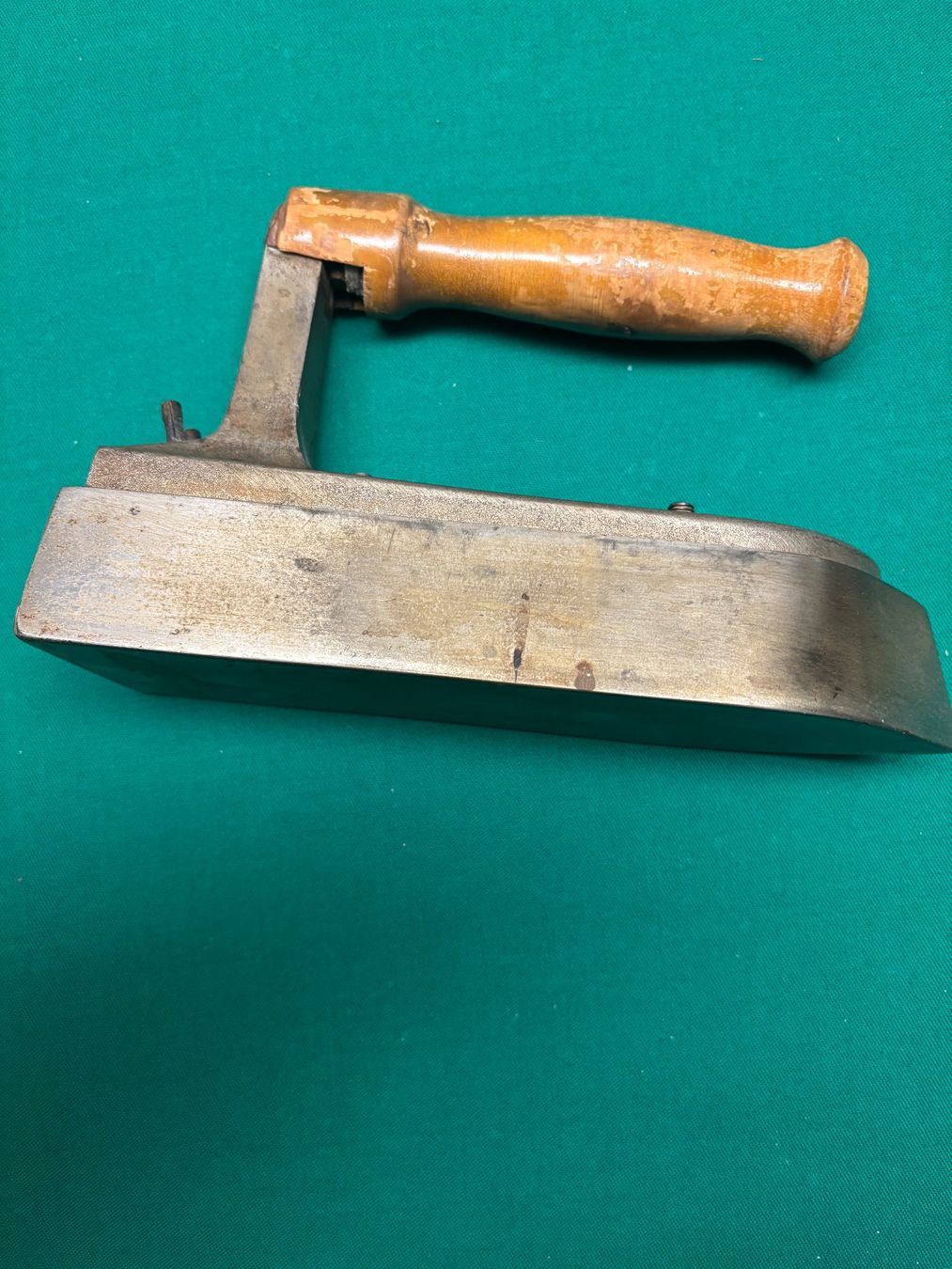 Ferri da stiro: Fer à repasser vintage 1945 – Usato da veyrier venduto da cch_l58s 1