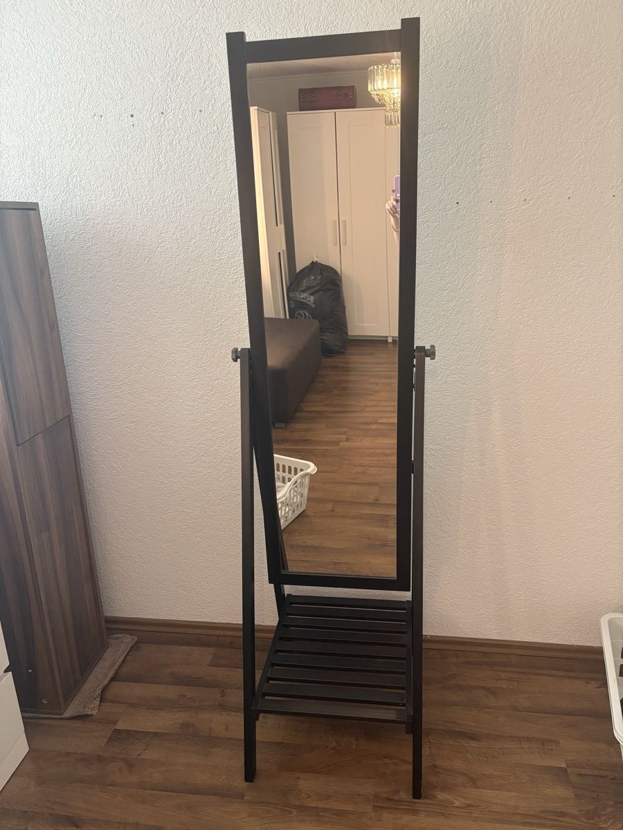 Miroirs: Spiegel Ikea – D'occasion à Hergiswil NW par Kylee