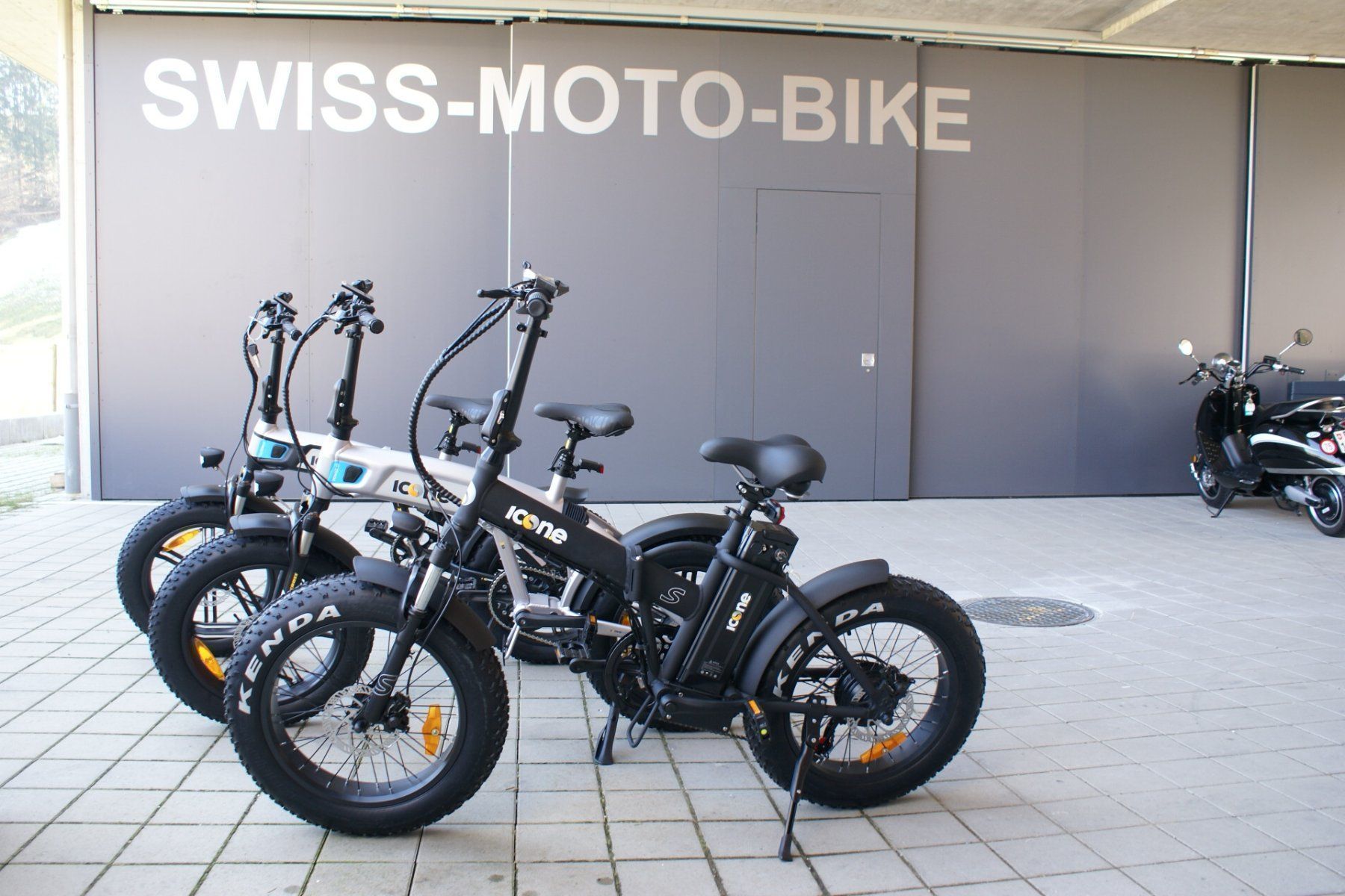 Velos: ICONE Fat / E-Bike Allroad Plus Pure S – Neu (gemäss Beschreibung) aus Seewen SO von Swiss-moto-bike 3