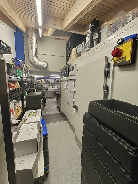 Cucine complete: cuisine pro / laboratoire de production à Echallens – Usato da Buchillon venduto da mbu_2ghn 3