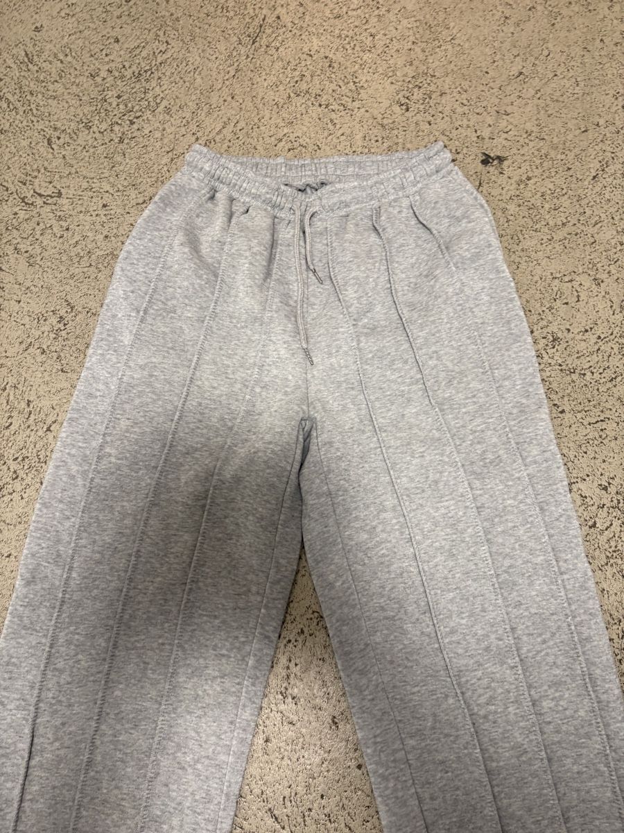Shein Pantaloni: Damen Trainerhose,Gr.M;Shein – Usato da Winterthur venduto da Nena222 1