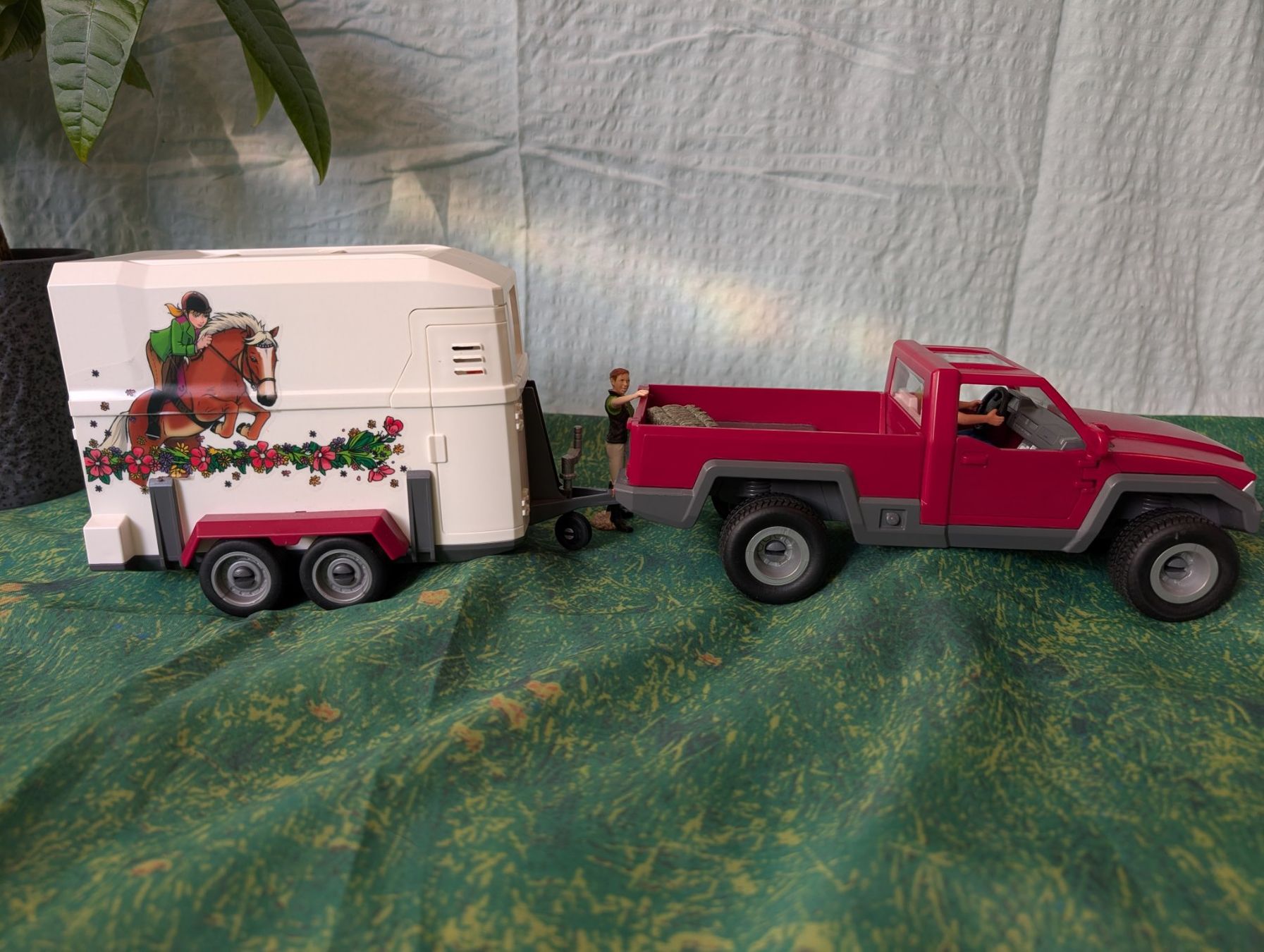 Schleich Spielzeuge: Schleich Pick-Up mit Pferdeanhänger – Gebraucht aus Bad Ragaz von Primzahl79 1