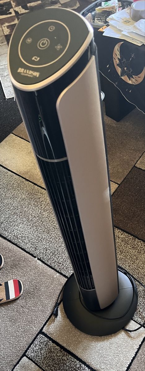 Ventilateurs: Standventilator gebraucht – D'occasion à Frauenfeld par OmarRaafat
