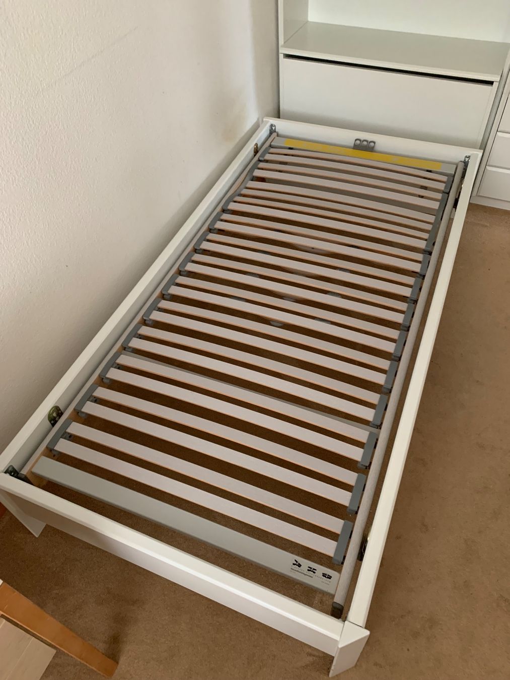 Pfister Lits: Bett, platzsparend – D'occasion à Schaffhausen par wunderpraechtig