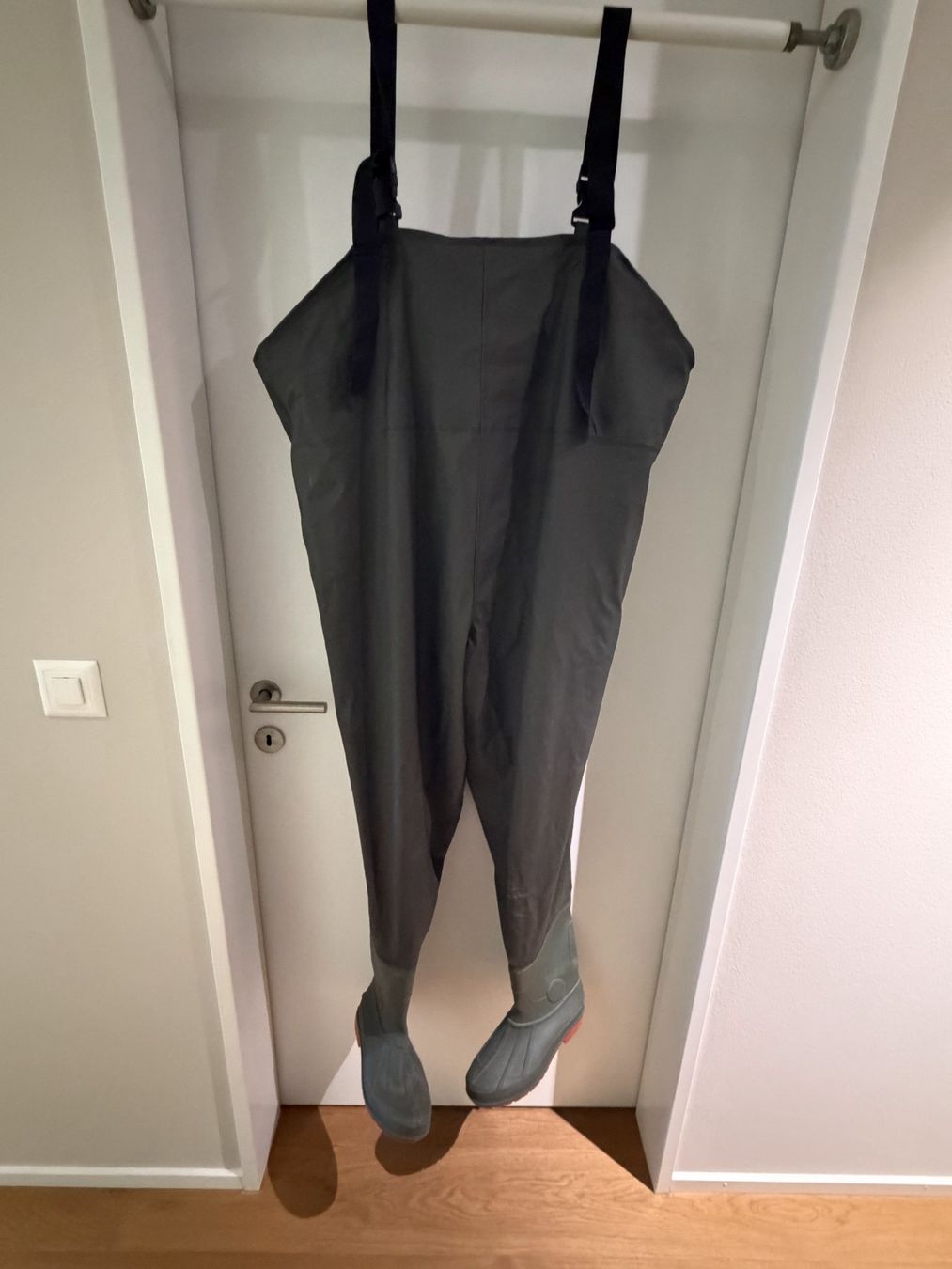 Pantaloni: Praktische Wathose, Grösse 42 – Usato da Horw venduto da ingala