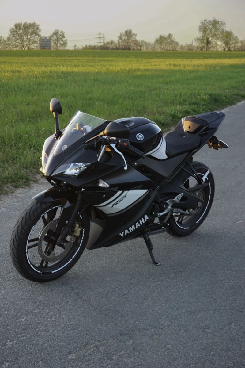 Yamaha Strada: Yamaha YZF-R125 2011 – Usato da Merenschwand venduto da sar_z5sz 4