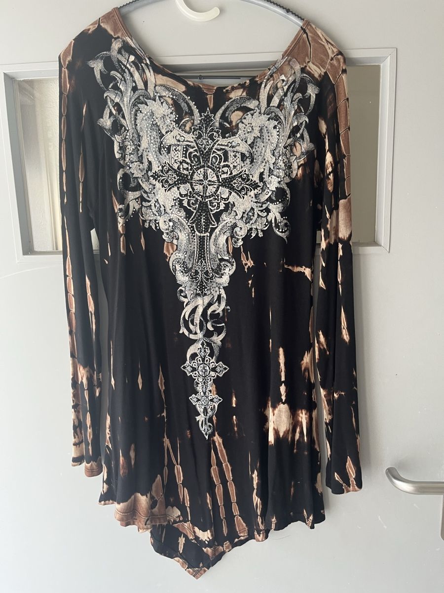 Top: Damen Kleid oder Oberteil Grösse XL mit Verzierung – Nuovo e nell'imballaggio originale da Uster venduto da Corina0111114 4