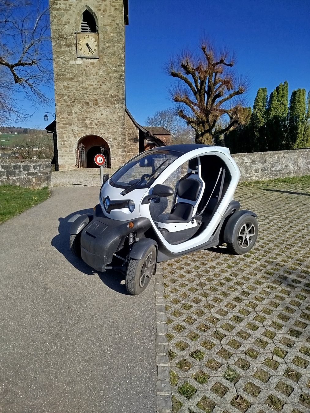 Veicoli elettrici: Renault Twizy – Usato da Châtillens venduto da Nichou
