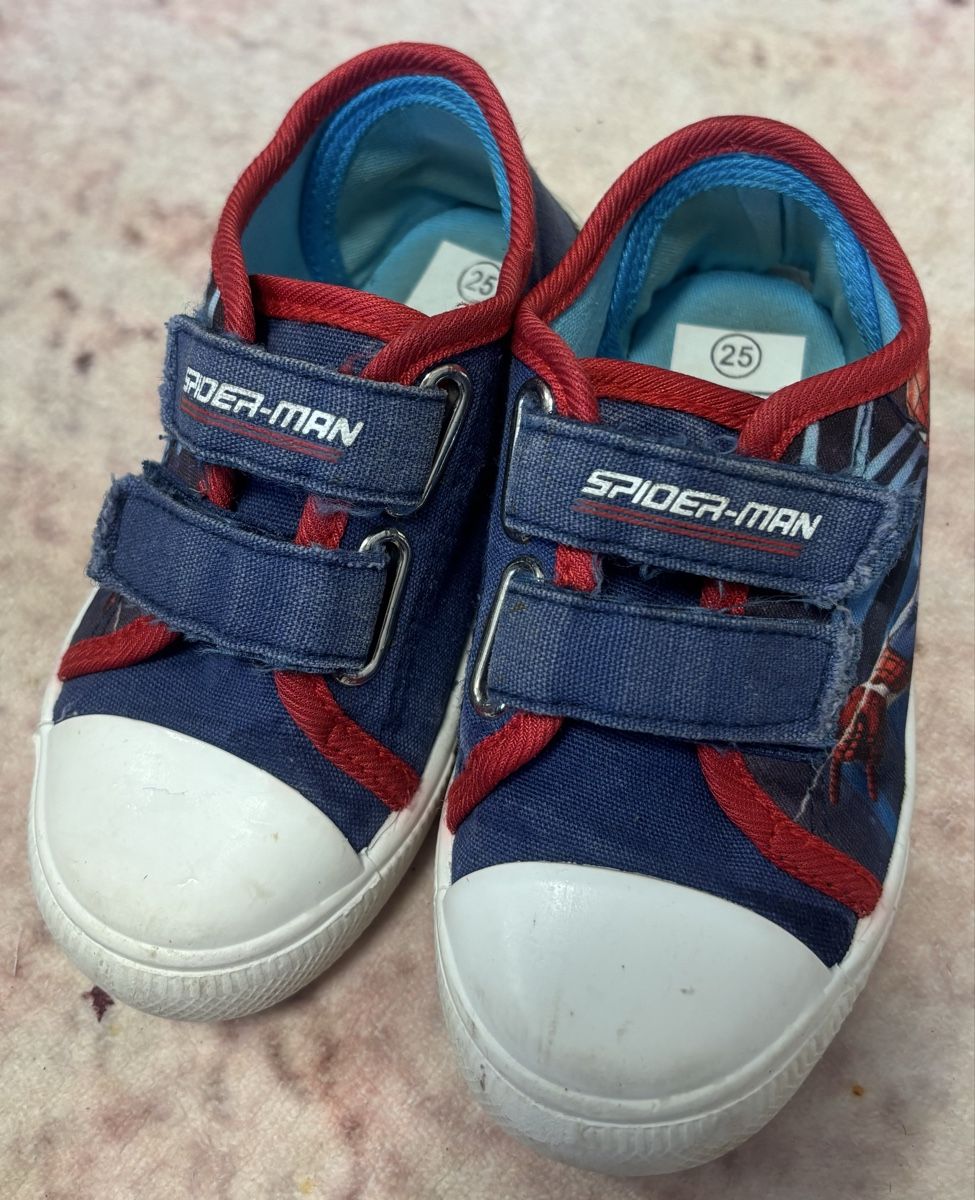 Schuhe für Jungen: Schuhe Gr 25 – Gebraucht aus Dietikon von Shopping100