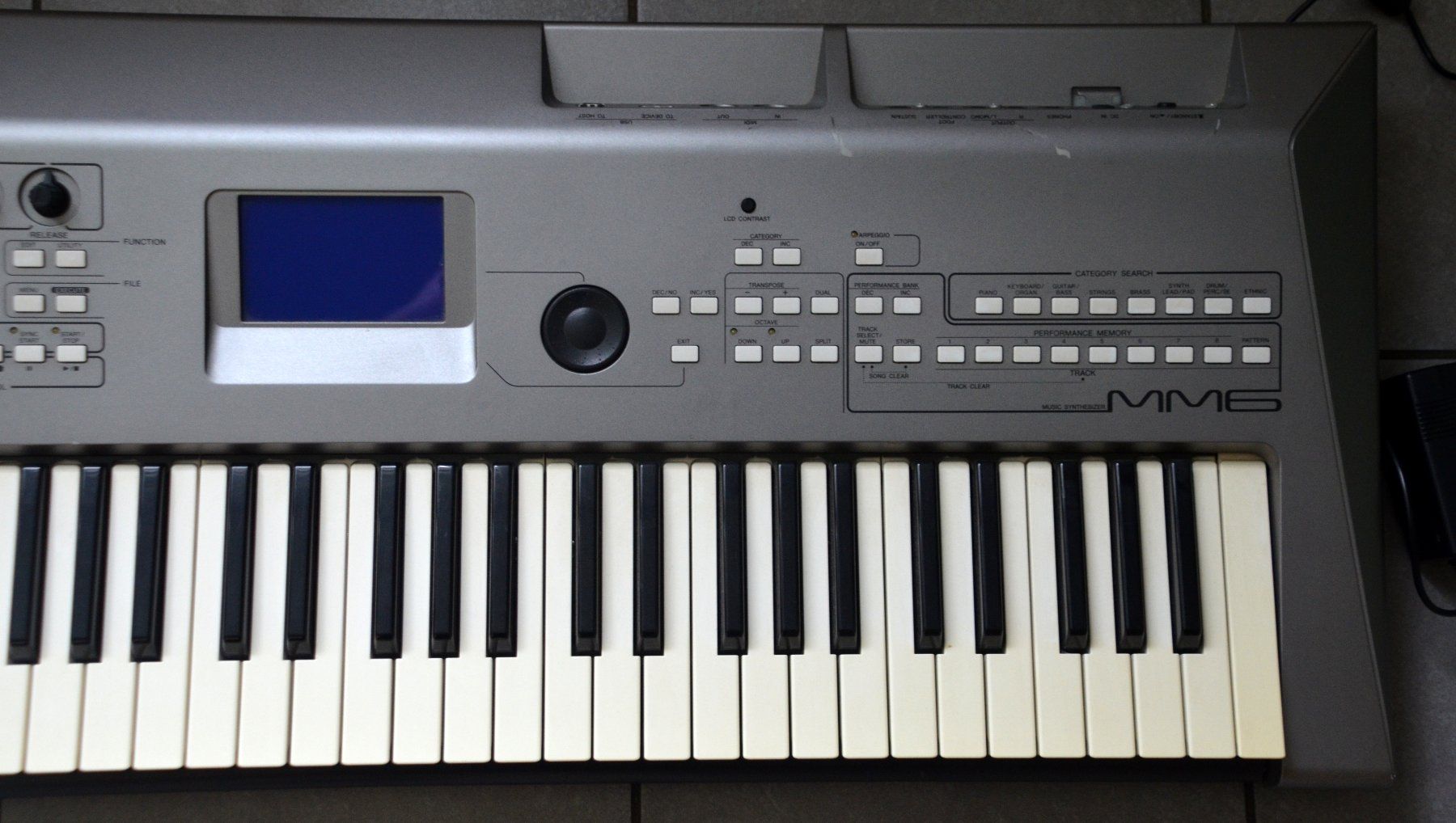 Yamaha Strumenti musicali: Yamaha MM6 Digital Piano Keyboard – Usato da Collonges venduto da arashee 3