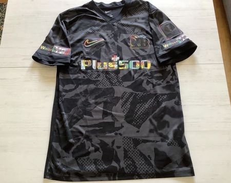 Gebraucht YB Trikot von 2024-2025 in Gr:L