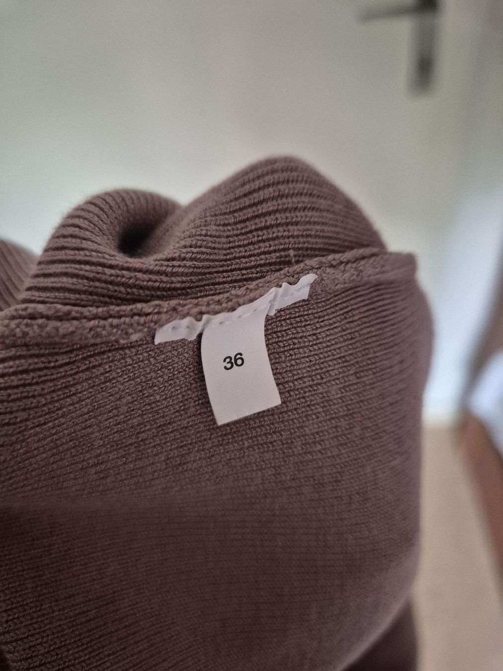 Top: Stricktop ABOUT YOU – Nuovo (secondo la descrizione) da Aesch BL venduto da sar_j59l 3
