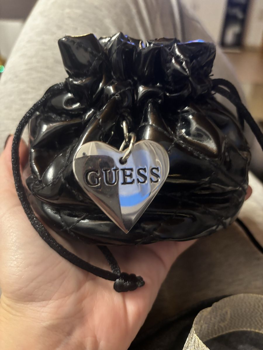 Guess Montres: Montre Guess – D'occasion à Saxon par Mel_b224 1