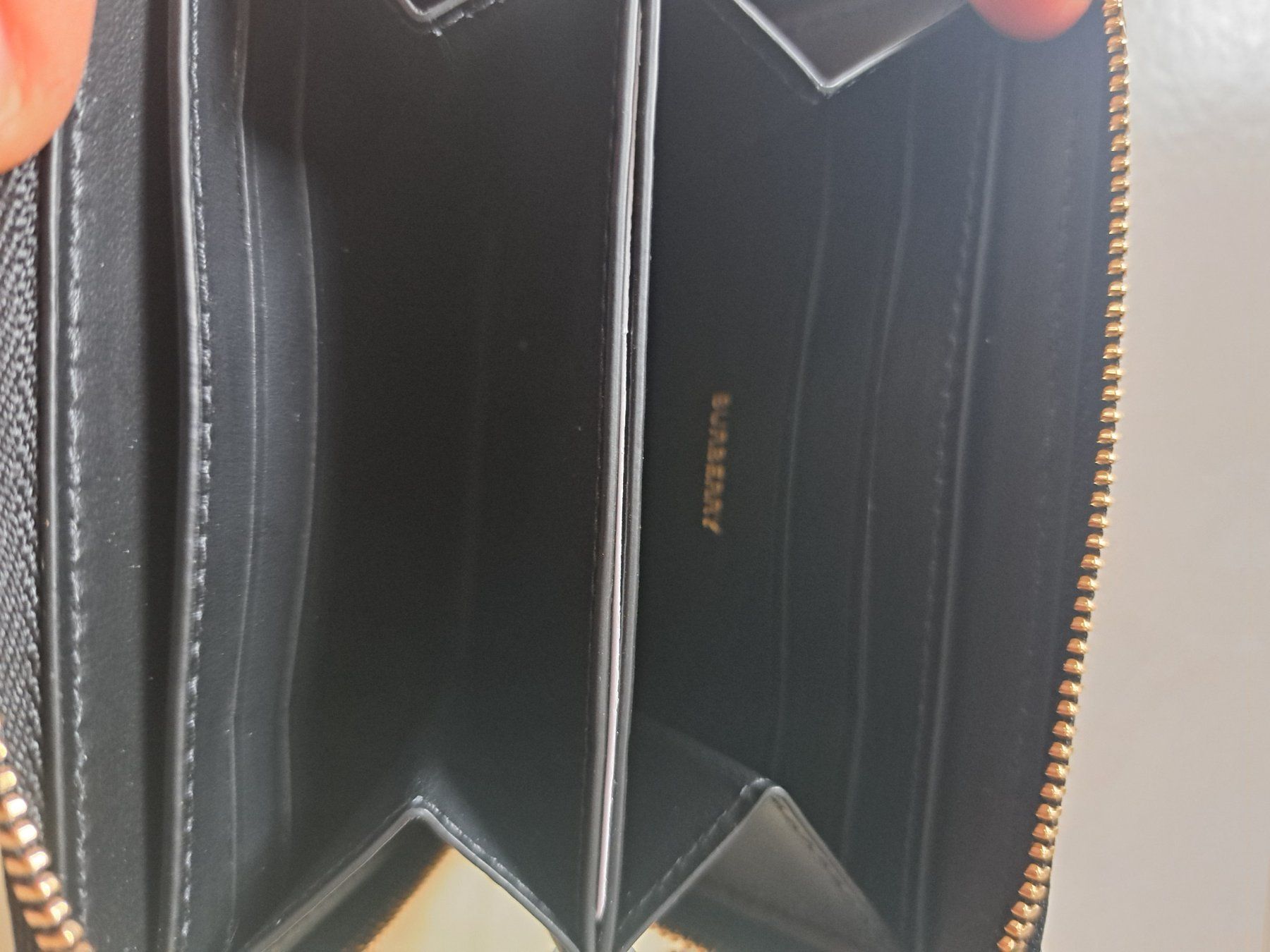 Burberry Portafogli: Burberry Zip Wallet – Nuovo e nell'imballaggio originale da Saas Grund venduto da IvanaXY 3