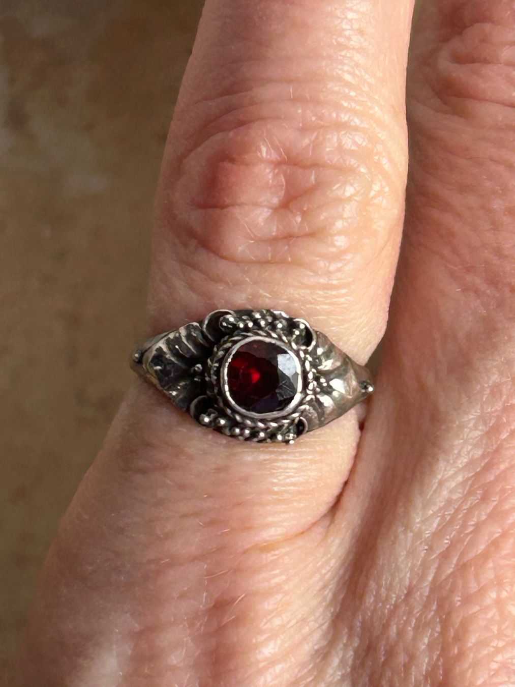 Anelli: Vintage Silberring Granat Stein (48) – Usato da Laufen venduto da Bellebellezza 1