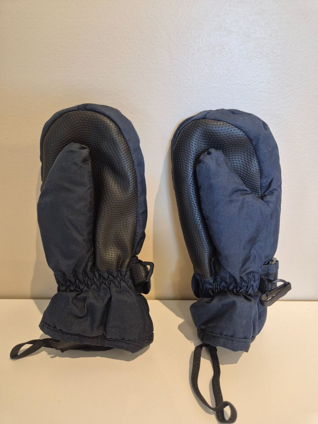 Gants: Fausthandschuhe mit Eisbär,  dunkelblau,  Gr. 3.5 – D'occasion à Dietikon par grafad 1