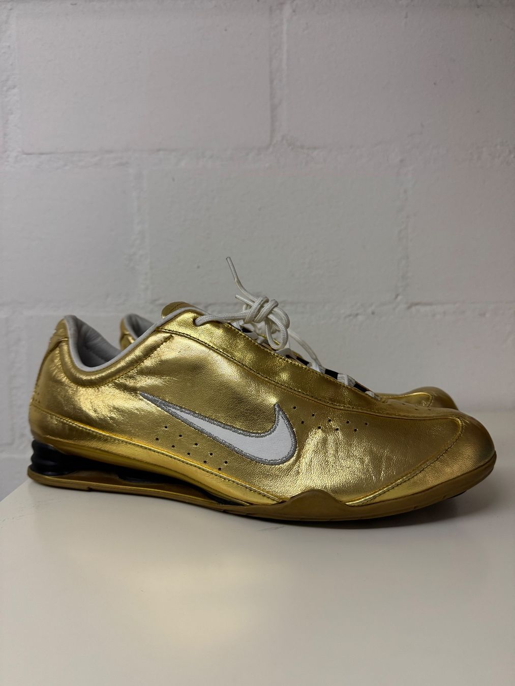 Herrenschuhe: RETRO 2000!! Nike Shox Rival Gold 42 – Gebraucht aus Dielsdorf von nicolicious