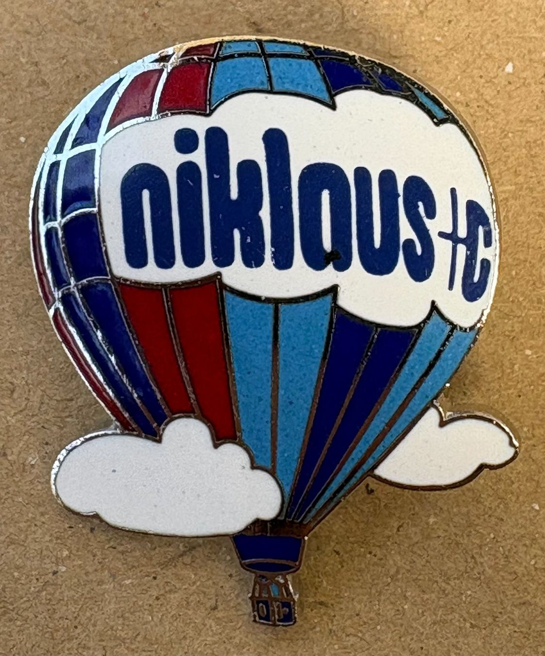 Plaquettes & Badges: PIN BALLON – D'occasion à Ostermundigen par Wyatt-Earp