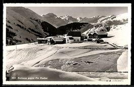 AK Tujetsch, Zarcuns, Blick gegen Piz Badus im Winter