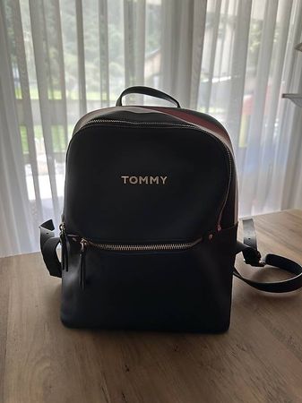 Zainetto Tommy Hilfiger nuovo 