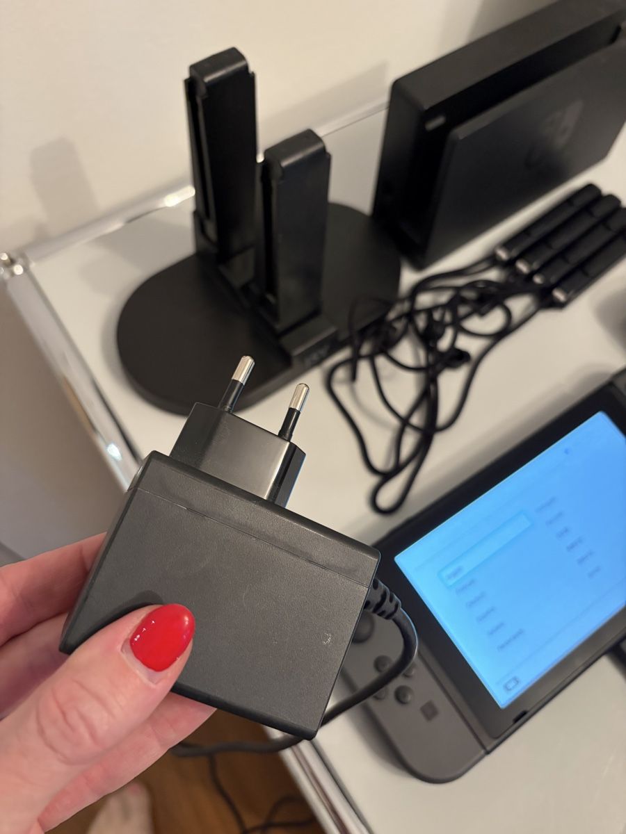 Nintendo Konsolen: Nintendo Switch 1 Set – Gebraucht aus Pratteln von Daily88 4