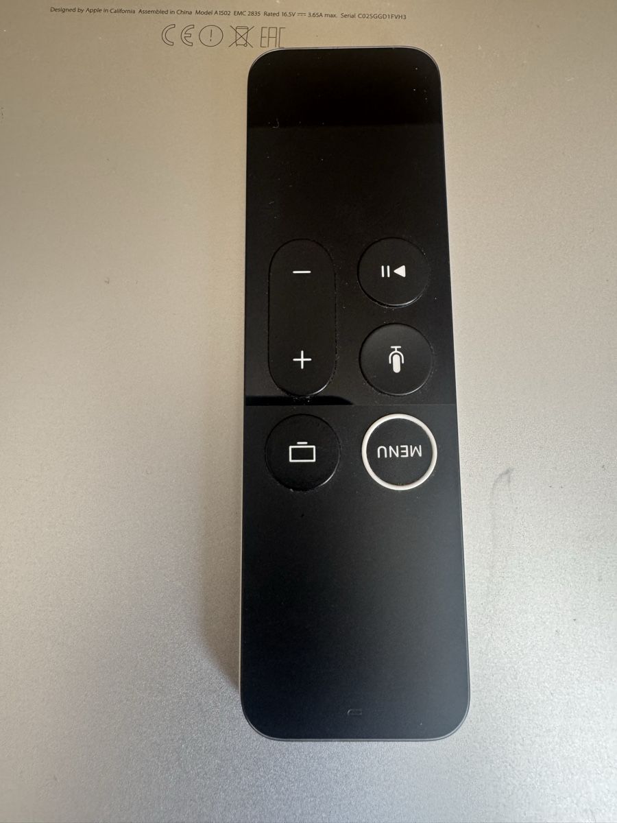 Apple Telecomandi: Télécommande Apple TV Remote en bon état de marche – Usato da Biel/Bienne venduto da Baol1 1
