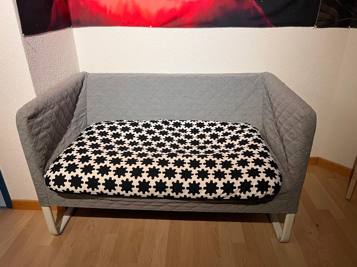 Divani: Kleines graues Sofa – Usato da Deitingen venduto da Koala-2024