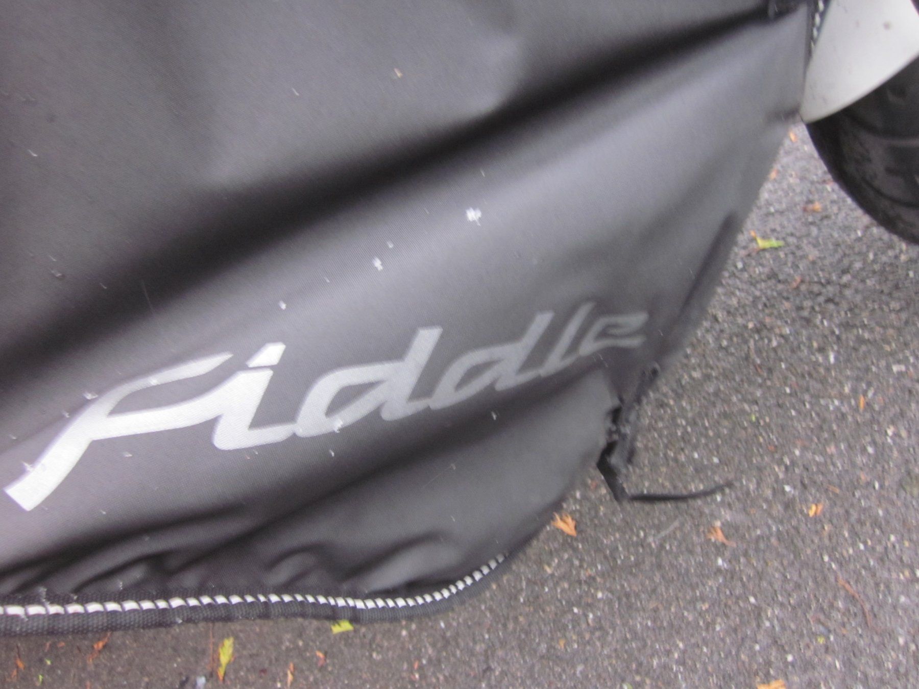 Sym Tutti pezzi di ricambio per scooter: Thermodecke zu SYM Fiddle 50/125 – Usato da Laupen BE venduto da Satarra 2