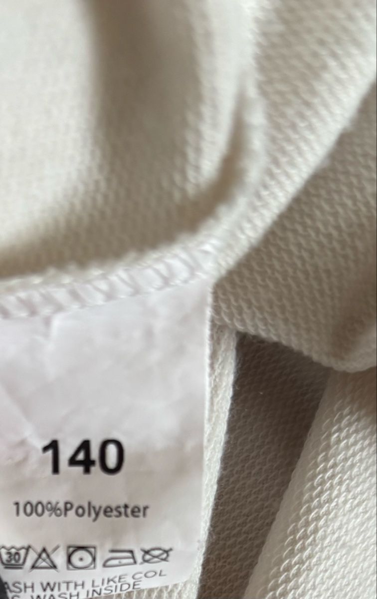 Pullover & Sweatshirts: Pull Manga taille 140 – Gebraucht aus Bernex von mar_82vn 2