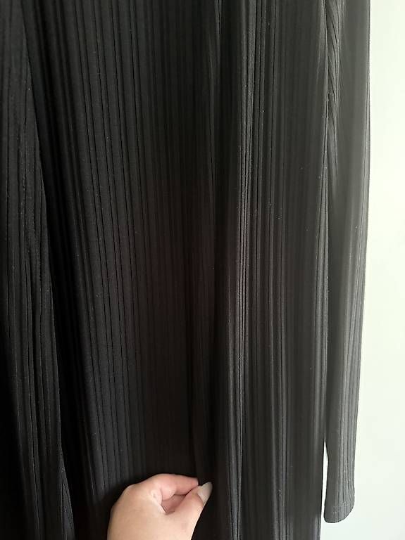 Jacken: langer Cardigan schwarz, Gr. 44 – Gebraucht aus Zollikofen von lili.j 1