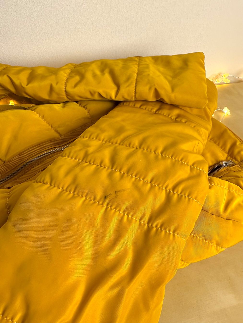 Giacche: Gelbe Winterjacke mit Pelz – Usato da Baden venduto da JellyMonster 6