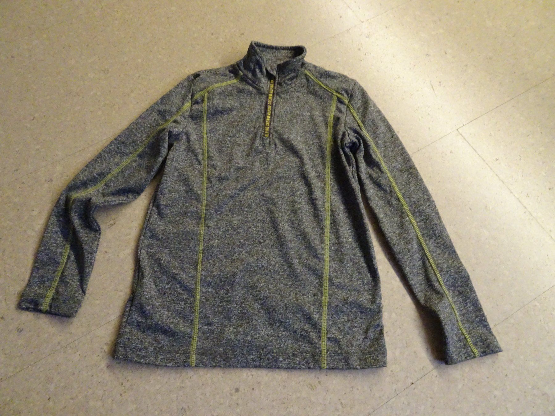 Giacche: Thermo-Trainingsjacke – Usato da Münchenbuchsee venduto da Yothu