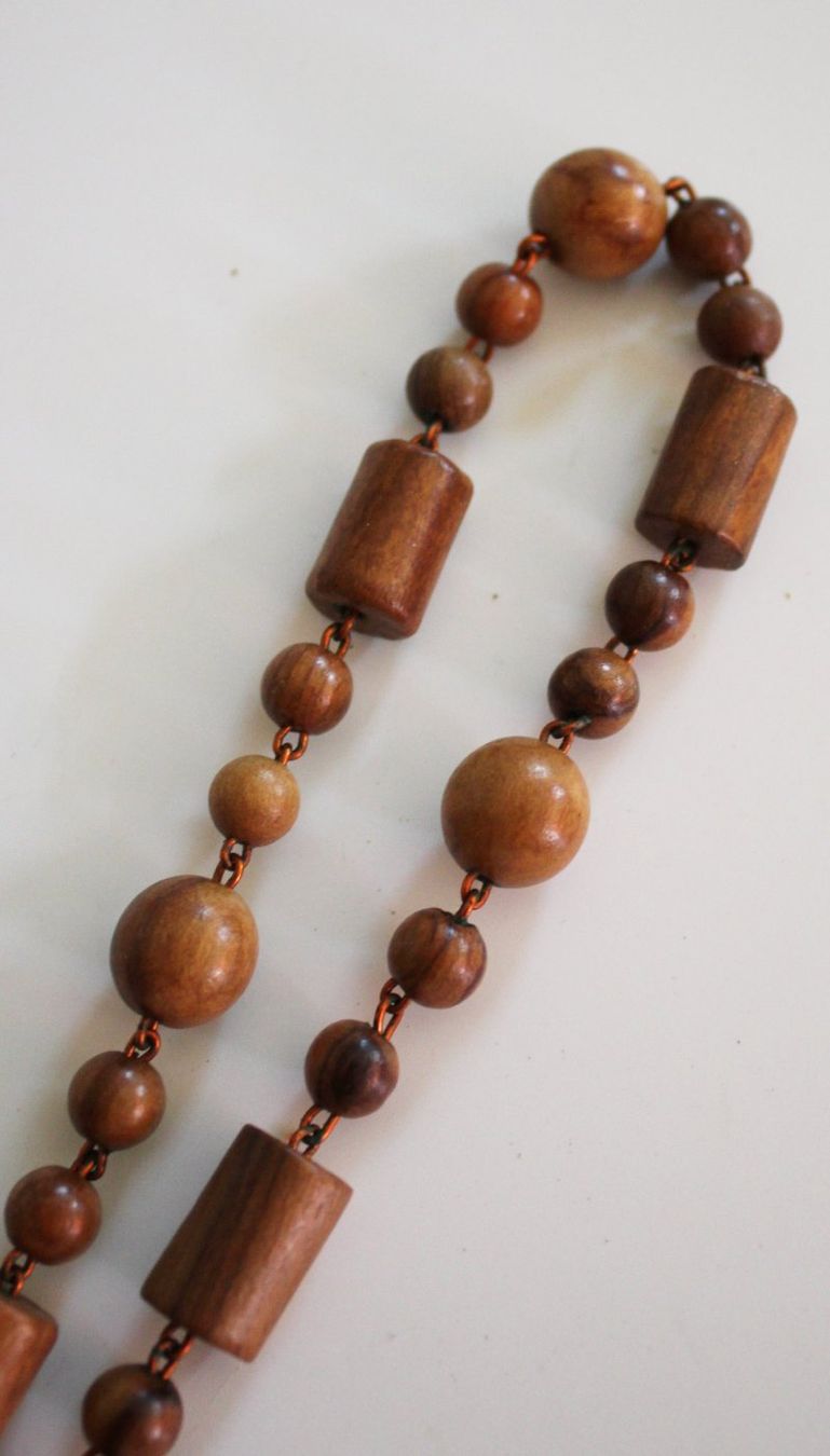 Colliers: Modeschmuck - Holz-Halskette vintage – D'occasion à Weggis par daisyflower 1